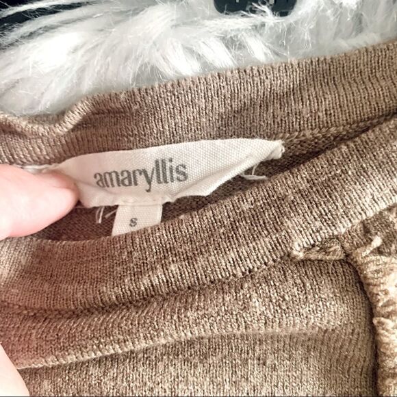 Amaryllis Brown Fringed Crop Top Size Small - Picture 8 of 9